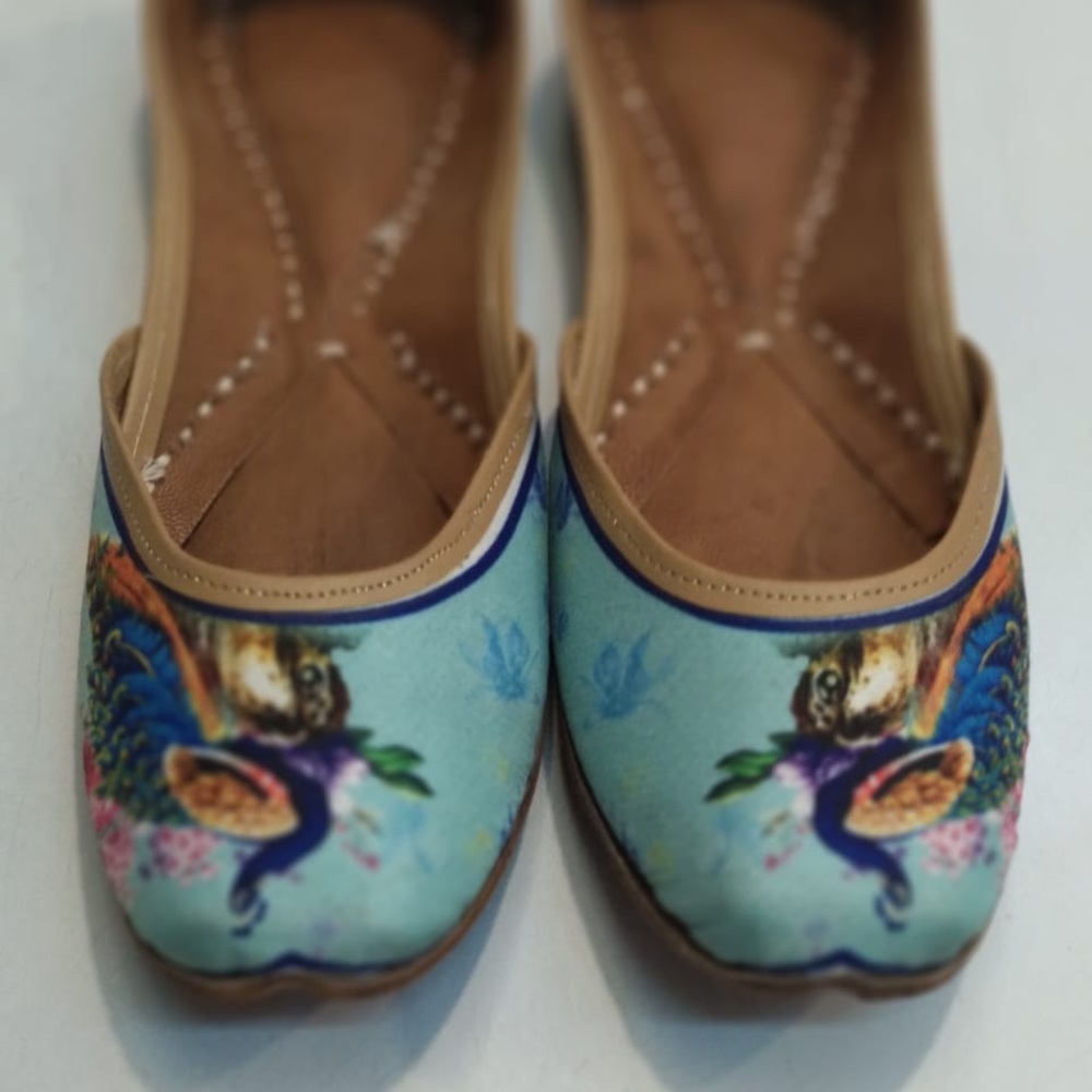 New Collection Vira Peacock Punjabi jutti